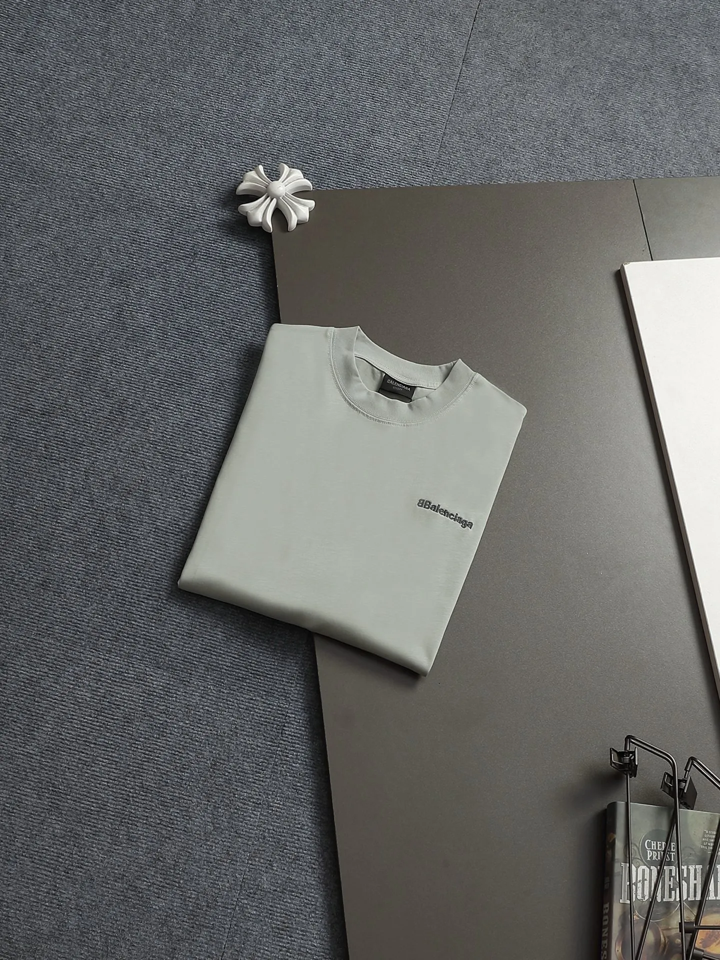 BALENCIAGA 2026BB Logo ， Retro Same Style T 320 Versatile : Gray Size：XS S M L
